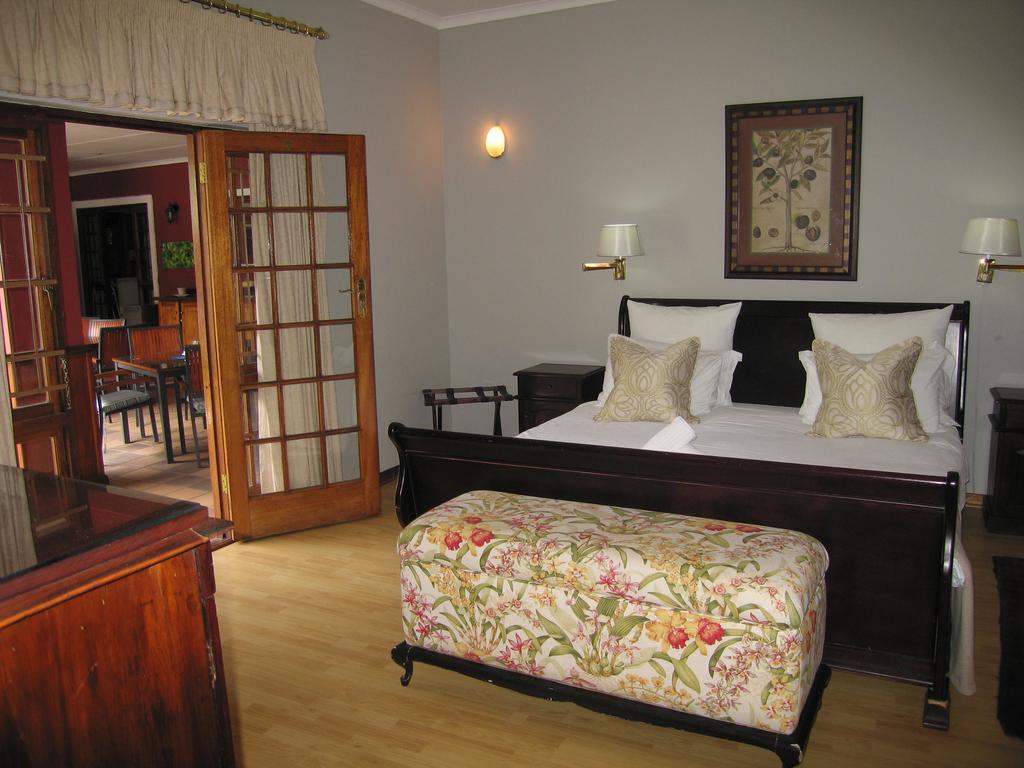 Beaufort Manor Country Lodge Бофорт-Уэст Экстерьер фото