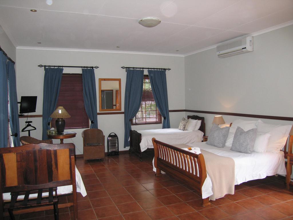 Beaufort Manor Country Lodge Бофорт-Уэст Экстерьер фото