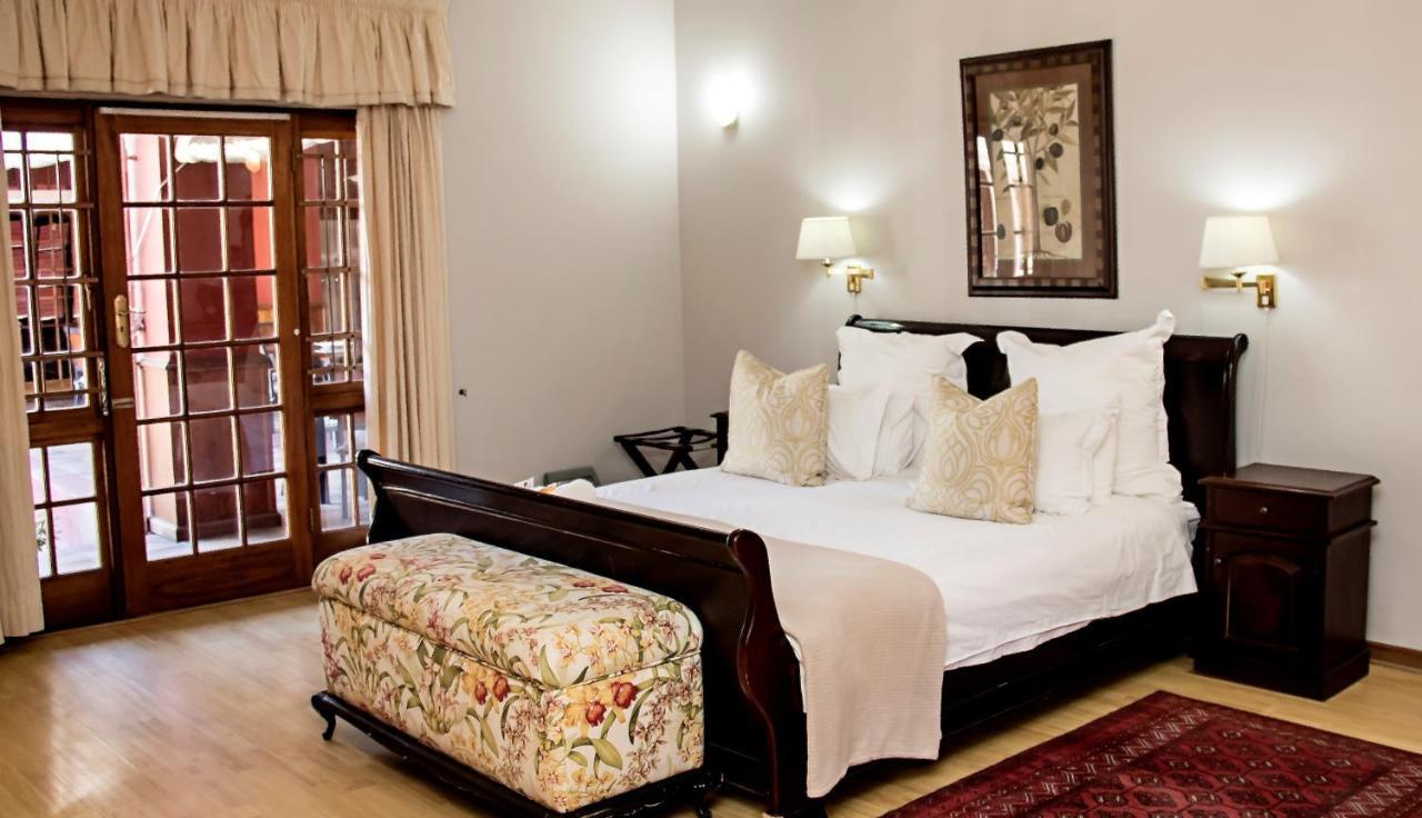Beaufort Manor Country Lodge Бофорт-Уэст Экстерьер фото